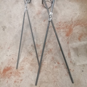Cranked Lifting Out Tongs